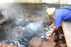 sulpher water bath in manikaran
